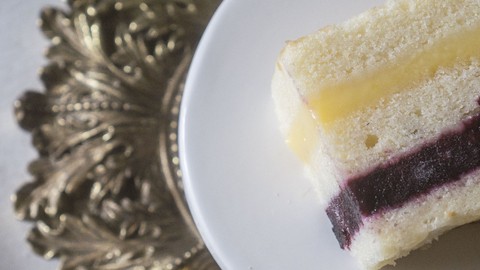 The Complete Guide to Cake Fillings