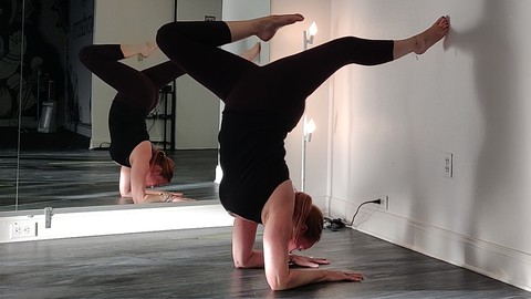 Advanced Yogi's Forearm Stand Training
