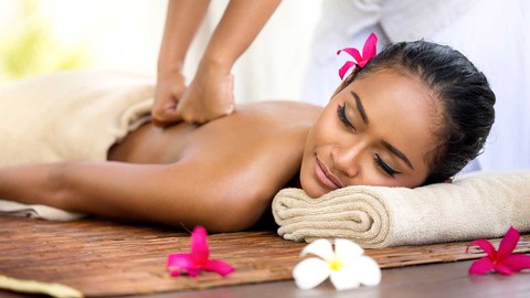 Lomi Lomi Massage: The Art of Hawaiian Sacred Healing