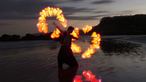 Mastering the Poi Basics