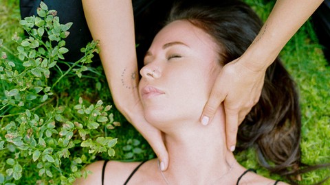 The Ultimate Indian Head massage course.