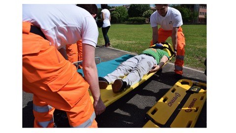 Curso sobre la intervención en emergencias y catastrofes