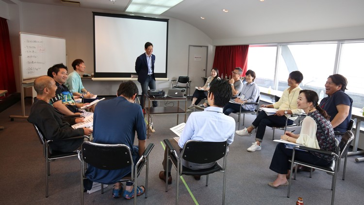 すべてのリーダーがチームを率いるために必要な対話スキルを学ぶ最先端のプログラム『DELICオンライン』