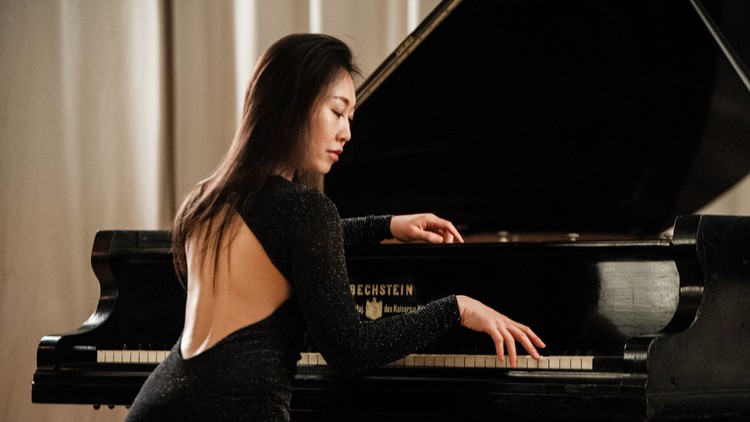 Piano Lessons | From Beginner to Intermediate