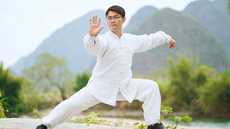 QiGong- Easy Home Workout For Energy & Flexibility