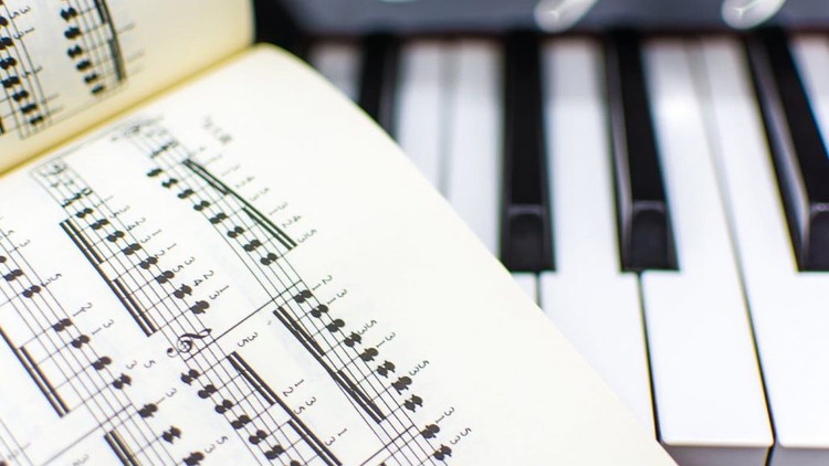 Learn Piano from Scratch: A Beginner's Course