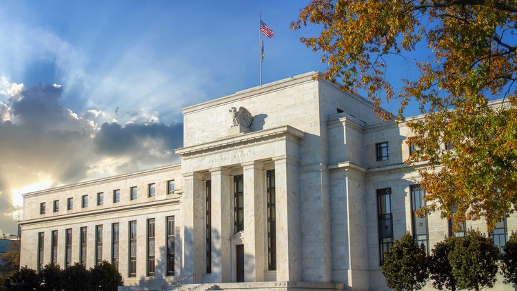 Fixed Income Analytics: Pricing and Risk Management