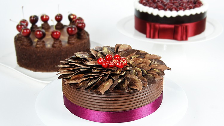 Become a Great Baker #4: Artistic Black Forest Cake Designs