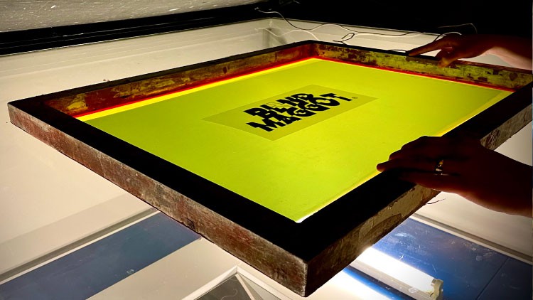 How to expose a screen for screen printing.