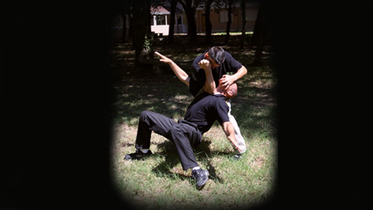 Close Combat Street Self Defense - Técnicas básicas