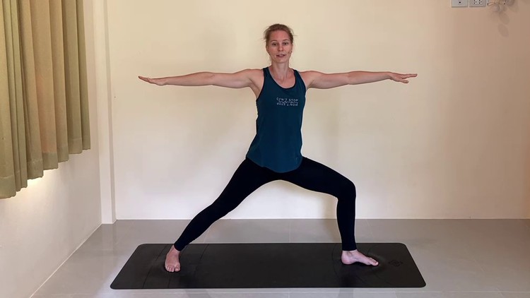 Grundkurs Ausrichtung im Yoga - Teil 2: Stehhaltungen