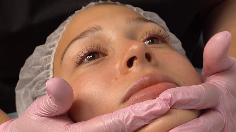 Sculptural Face Massage Certificate Course