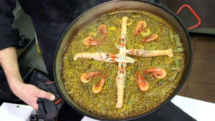 Paella: The Original Recipe Step-By-Step
