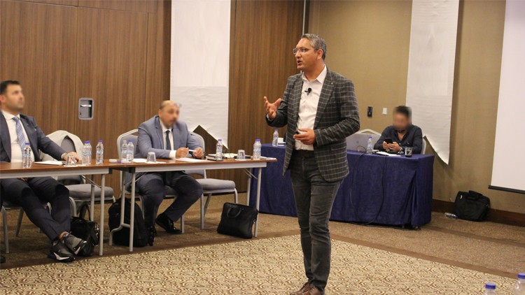 Akıcı konuşma çalışmaları