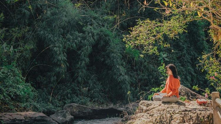 Hope in Action: Visualization Meditations to Heal Cancer