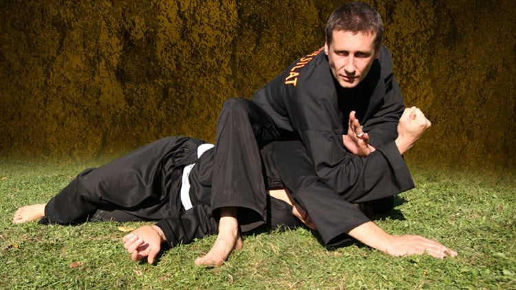 Pencak Silat - Master the Scissor Kicks