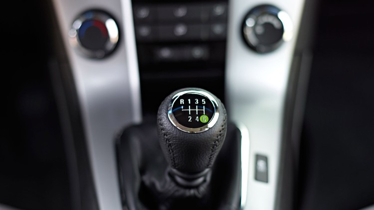 An easy Guide to Learning Stick Shift Driving